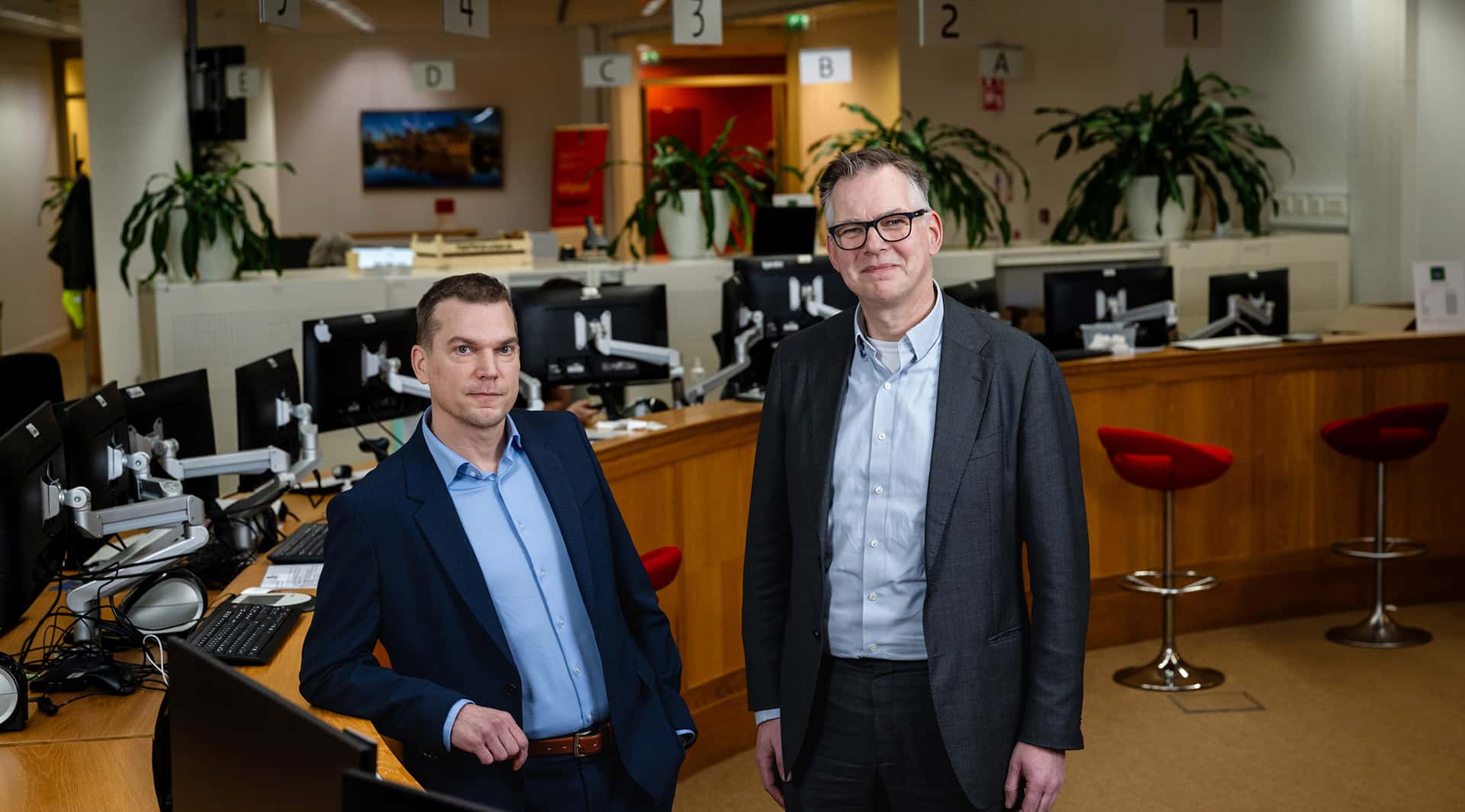 Matthijs van Amelsfort (directeur Nationaal Cyber Security Centrum bij JenV) en Martijn de Hamer (plaatsvervangend CISO Rijk bij BZK)