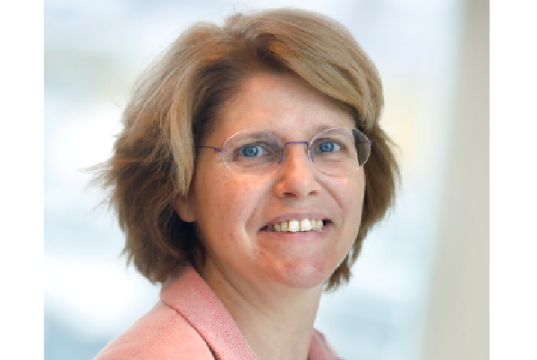 Dorothé Albers Mitglied der Geschäftsleitung Umsetzung Erdenergiewende bei EZK |  Information
