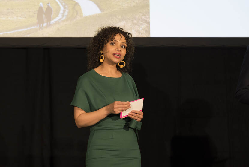 Bouchra Talidi opent als dagvoorzitter het ABD-symposium 2019
