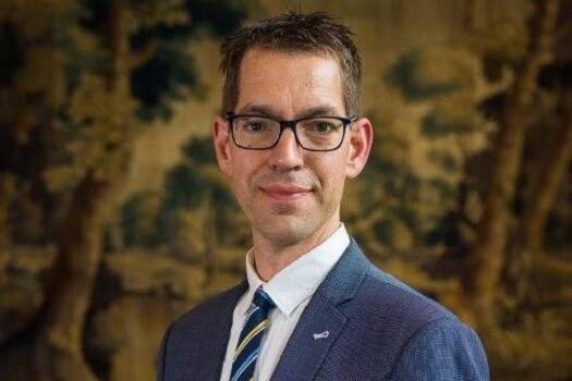 mr. drs. A.H. (Arne) van Hout