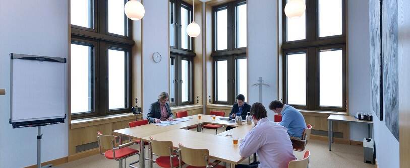 overleg op kantoor