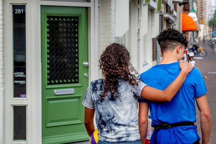 Vrouw en man op straat